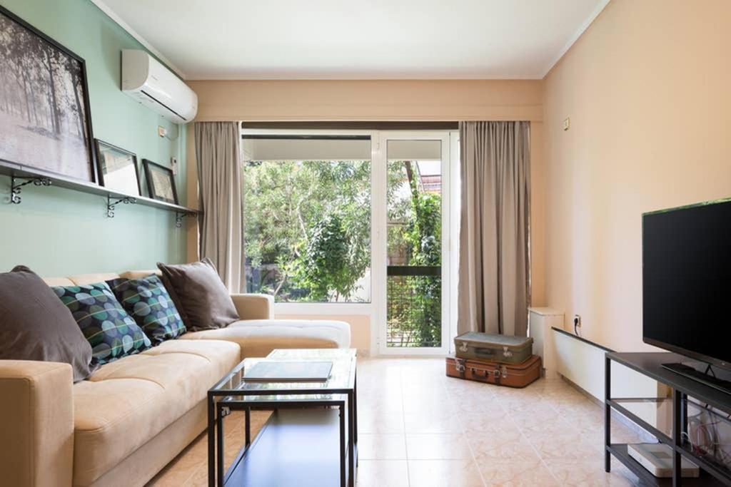 Sunny Apartment With 2 Bedrooms And Garden Glifada Zewnętrze zdjęcie